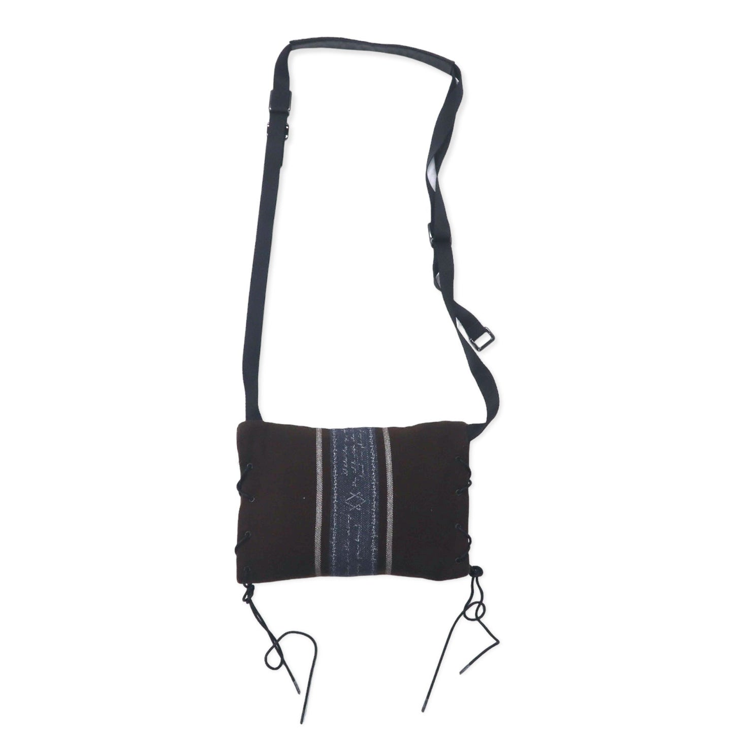 Azuma タリート ストライプ ユーティリティ サック サコッシュバッグ ブラウン ウール ジャガード レースアップ TALLIT STRIPE UTILITY SACK 20AH-AC-05 HAZE取り扱い 日本製