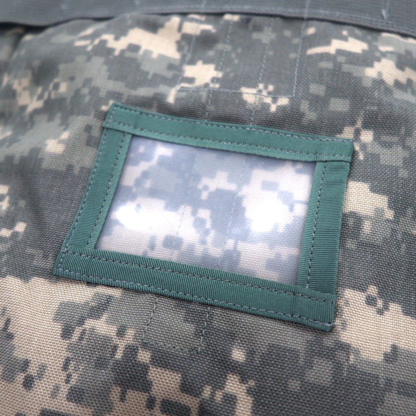 US ARMY 米軍 MOLLE 2 ラジオバッグ UCP ショルダーバッグ ナイロン デジカモ ミリタリー 8465-01-524-7684 デッドストック 未使用品