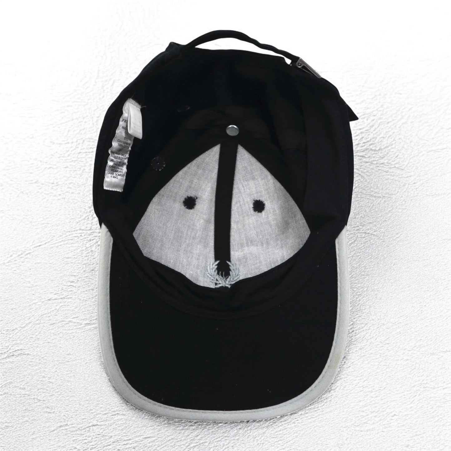 FRED PERRY 6パネルキャップ FREE キャップ ブラック コットン ワンポイントロゴ刺繍