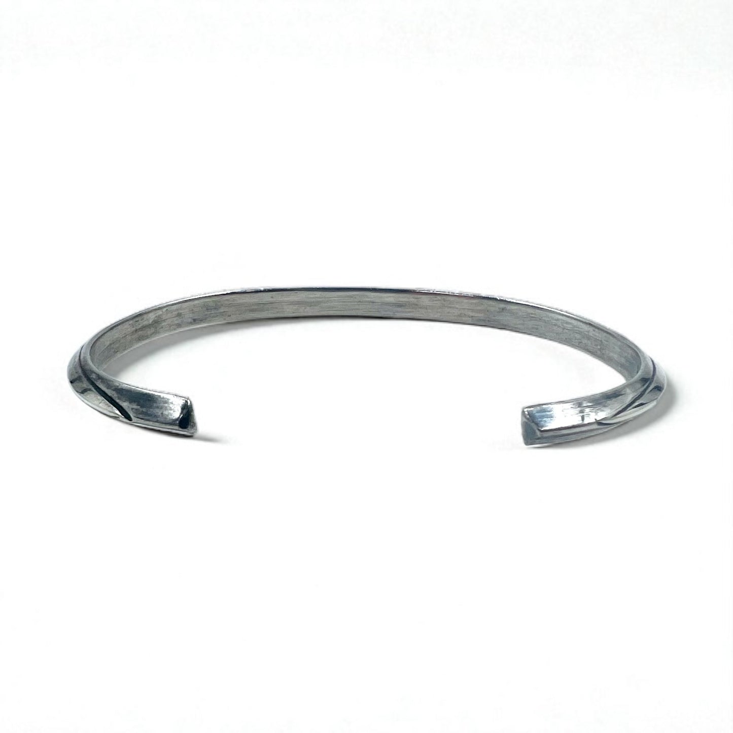 Navajo Elaine Tahe Sterling Cuff Bracelet インディアンジュエリー バングル シルバー