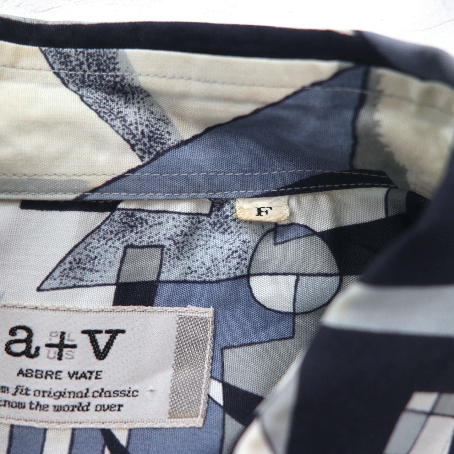 Vintage 90s Japan Made Rayon Shirt a+v ABBRE VIATE 90年代 総柄シャツ FREE グレー 幾何学 レーヨン 日本製