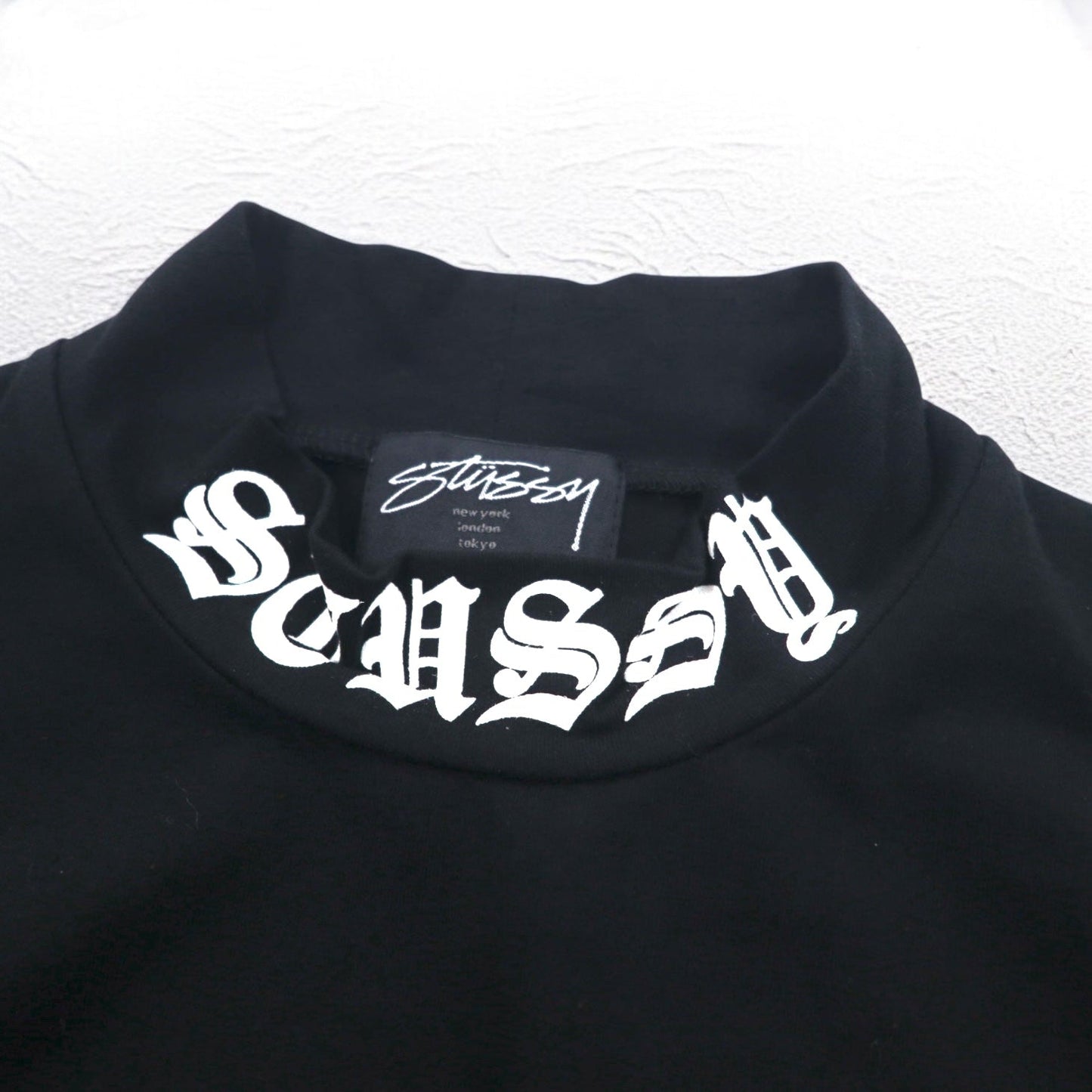 STUSSY クロップド ハイネックトップ ロンT S ブラック コットン ロゴプリント 214301