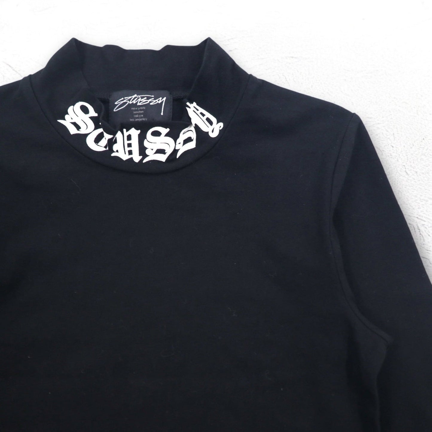 STUSSY クロップド ハイネックトップ ロンT S ブラック コットン ロゴプリント 214301