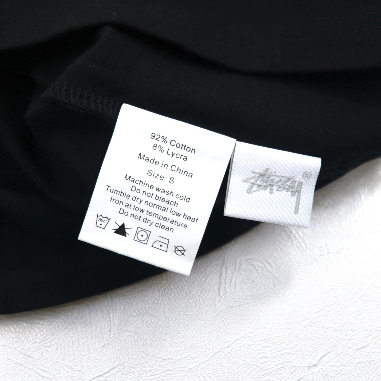 STUSSY クロップド ハイネックトップ ロンT S ブラック コットン ロゴプリント 214301