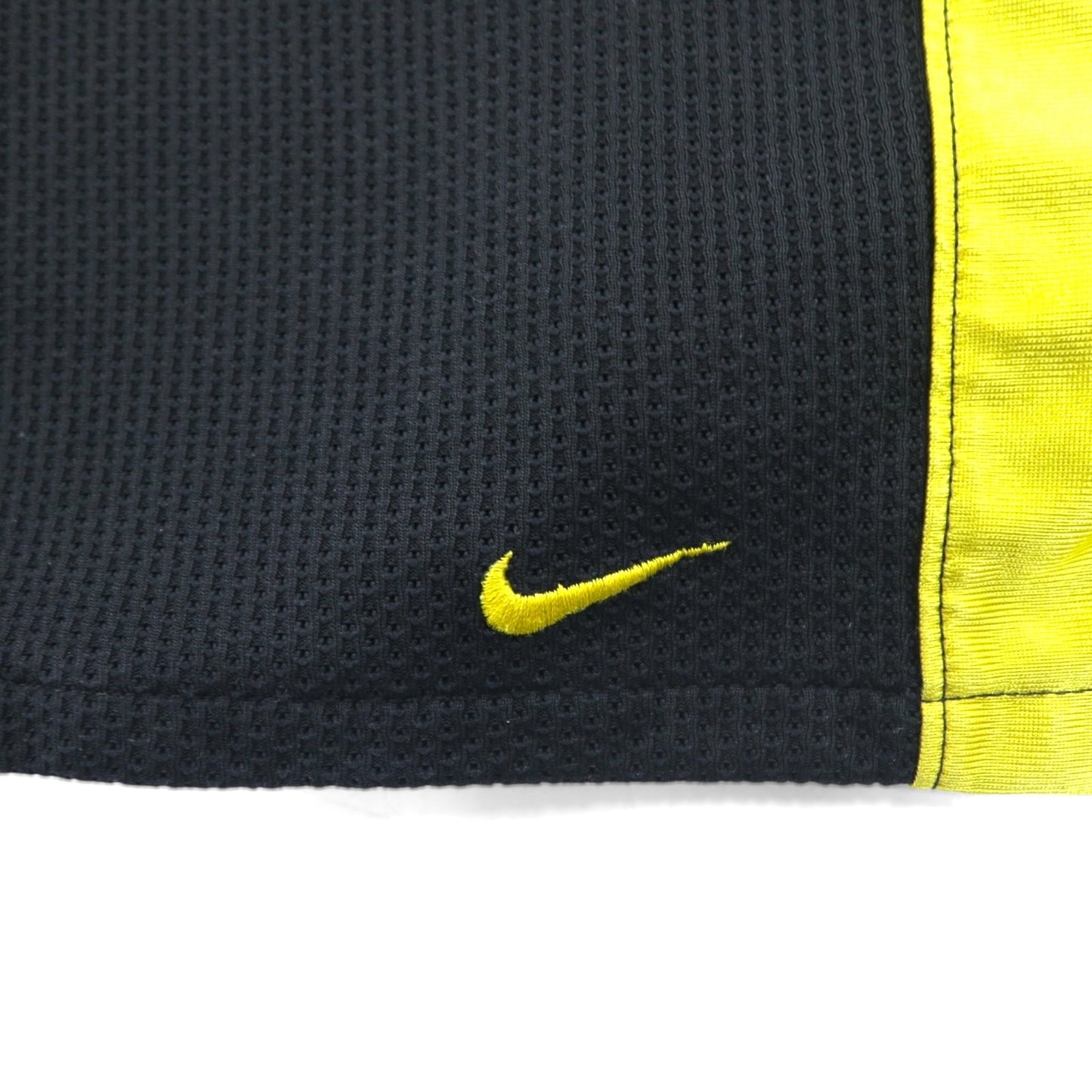 NIKE 00年代 ゲーム ショートパンツ ハーフパンツ L ブラック イエロー サイドライン スウォッシュ
