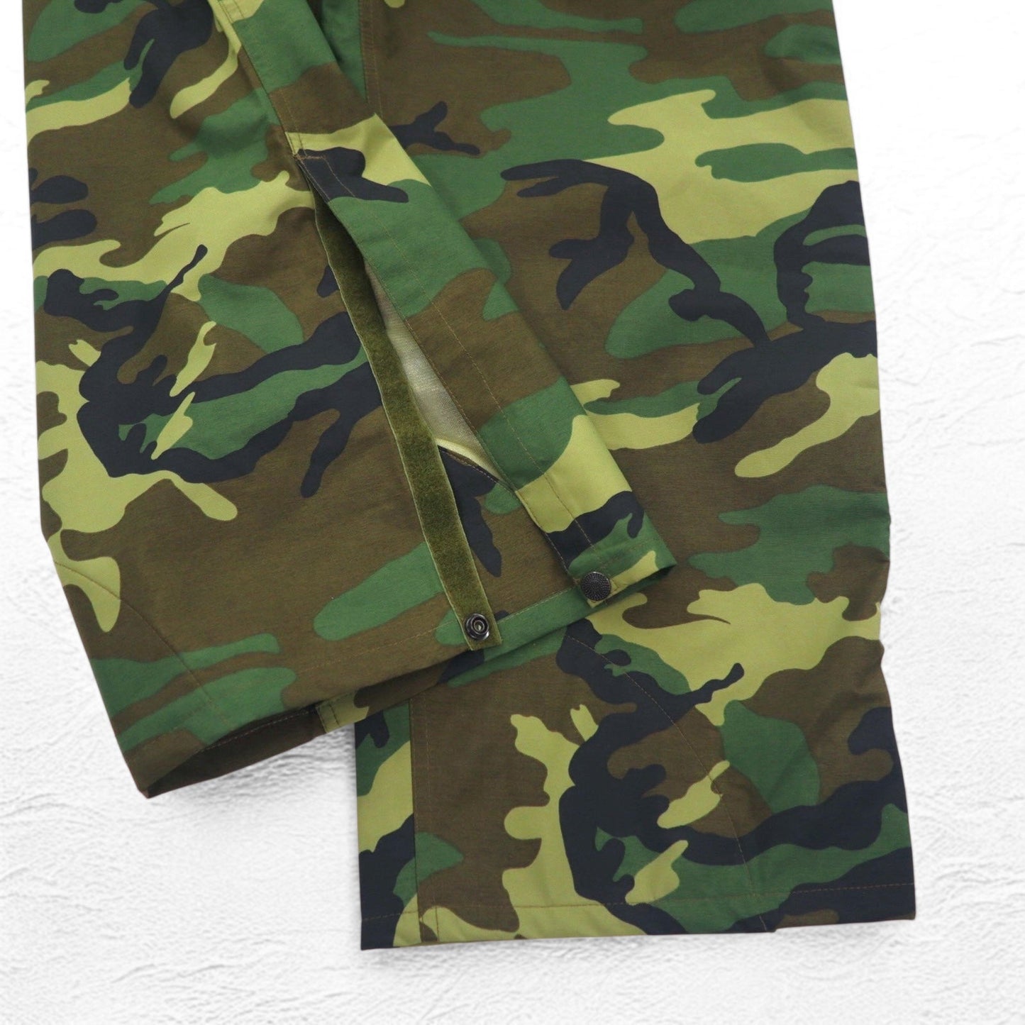 Vintage 90s Italian Army Tech Pants E.I. 90年代 イタリア軍 ミリタリー ナイロンパンツ レインパンツ M カーキ ウッドランド カモフラ 防水