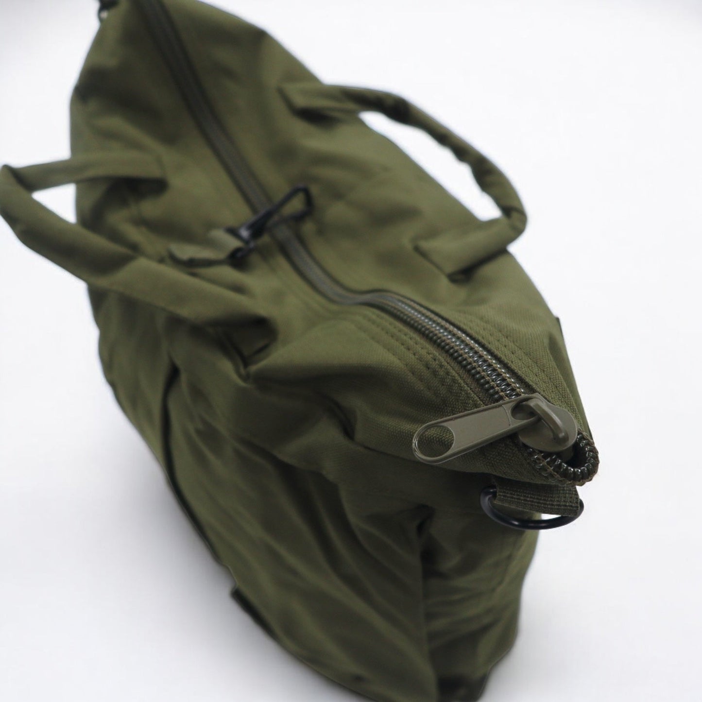 US ARMY 米軍 ヘルメットバッグ 2WAY ショルダーバッグ カーキ ミリタリー 8415-07-811-3880 YMCL KY 未使用品