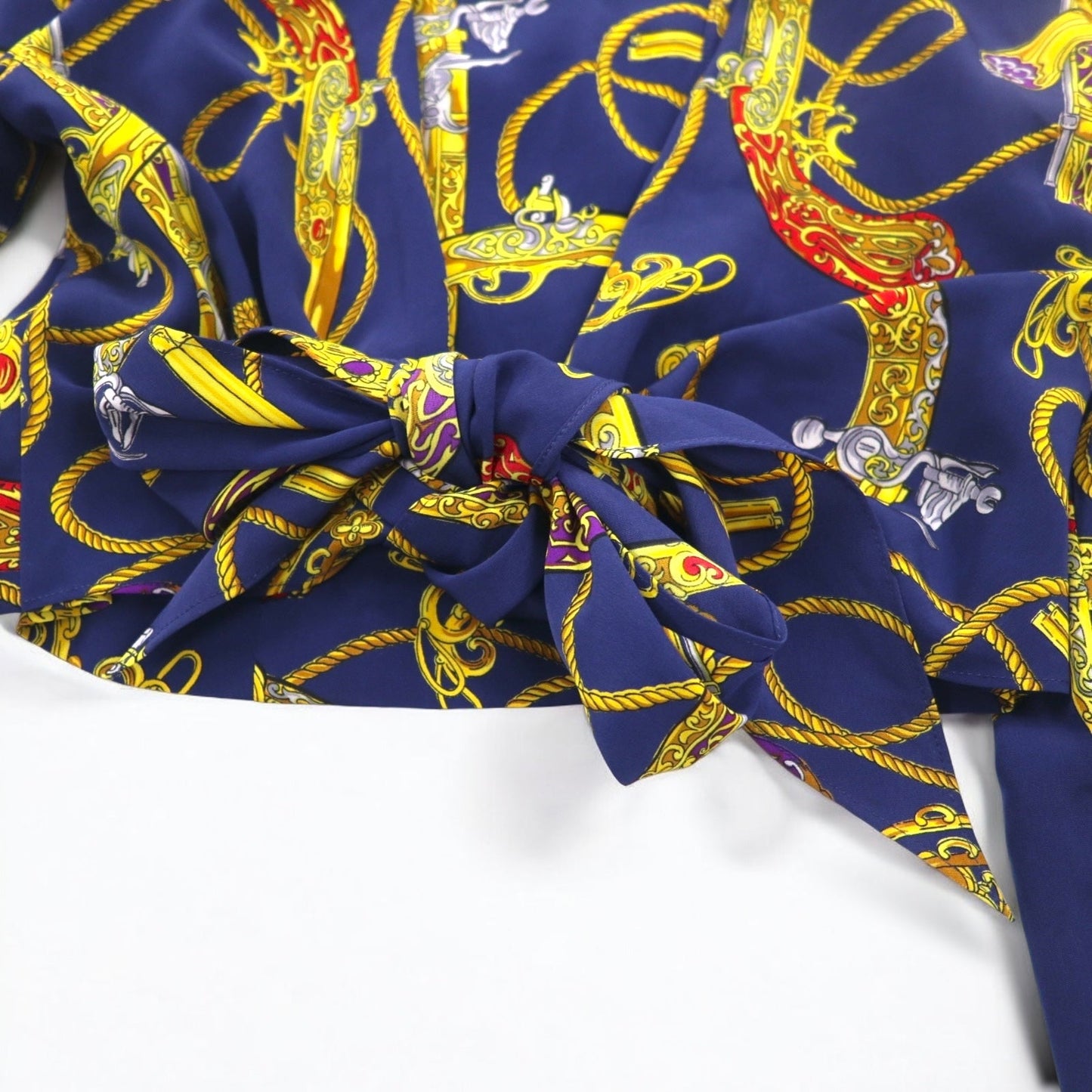 Vintage 90s Retro Blouse 前結び クロップド シャツ レトロ ブラウス M ネイビー バックボタン 金ボタン スカーフ 総柄 裾リボン結び
