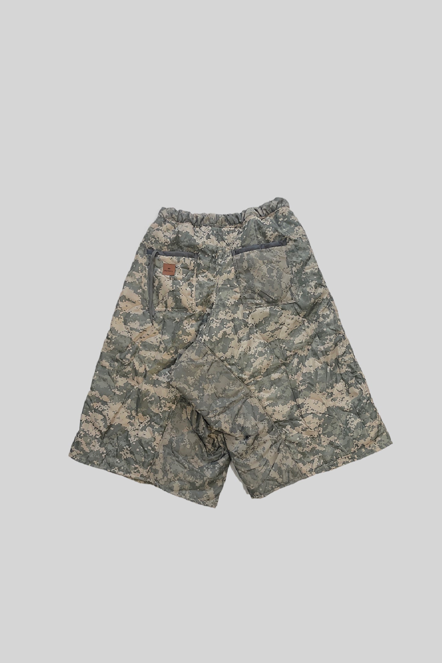 QUILTING DOWN BAGGY SHORTS (DIGITAL CAMO)