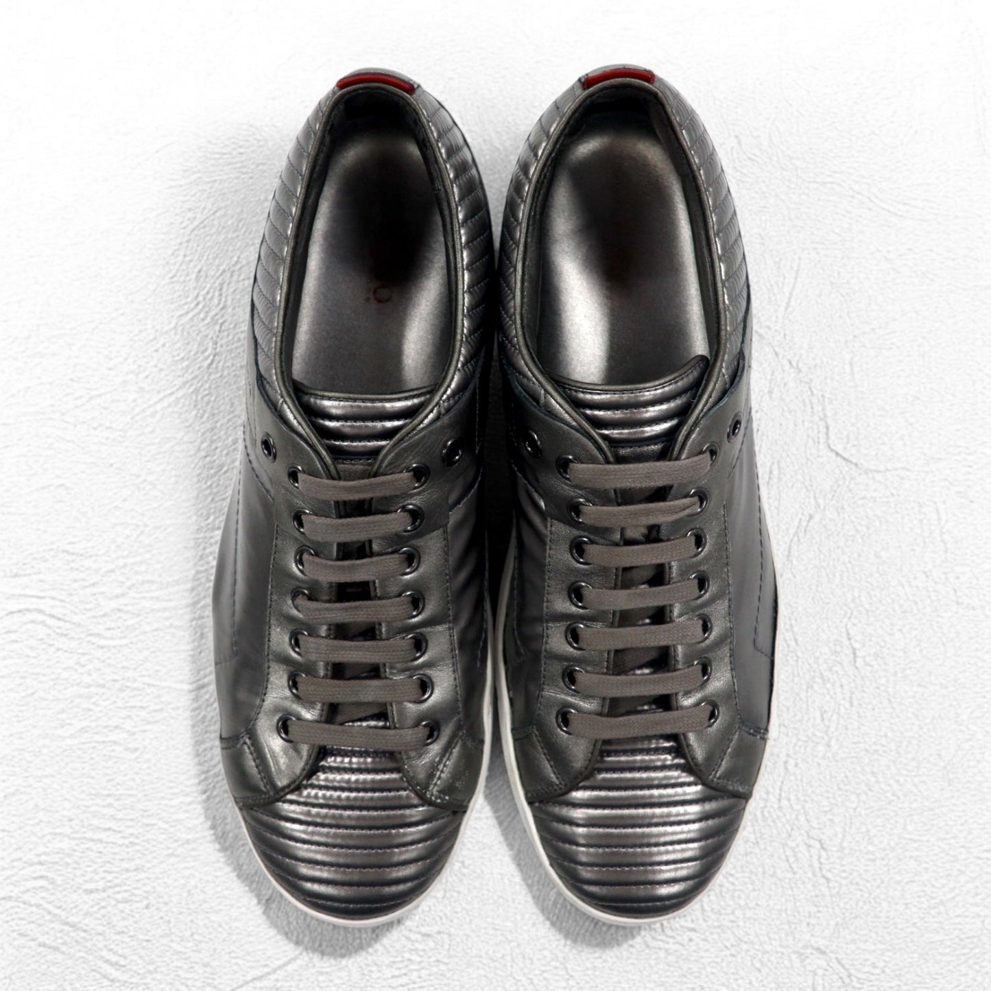 HUGO BOSS キルティングレザー メタリック スニーカー 27cm シルバー 50315602