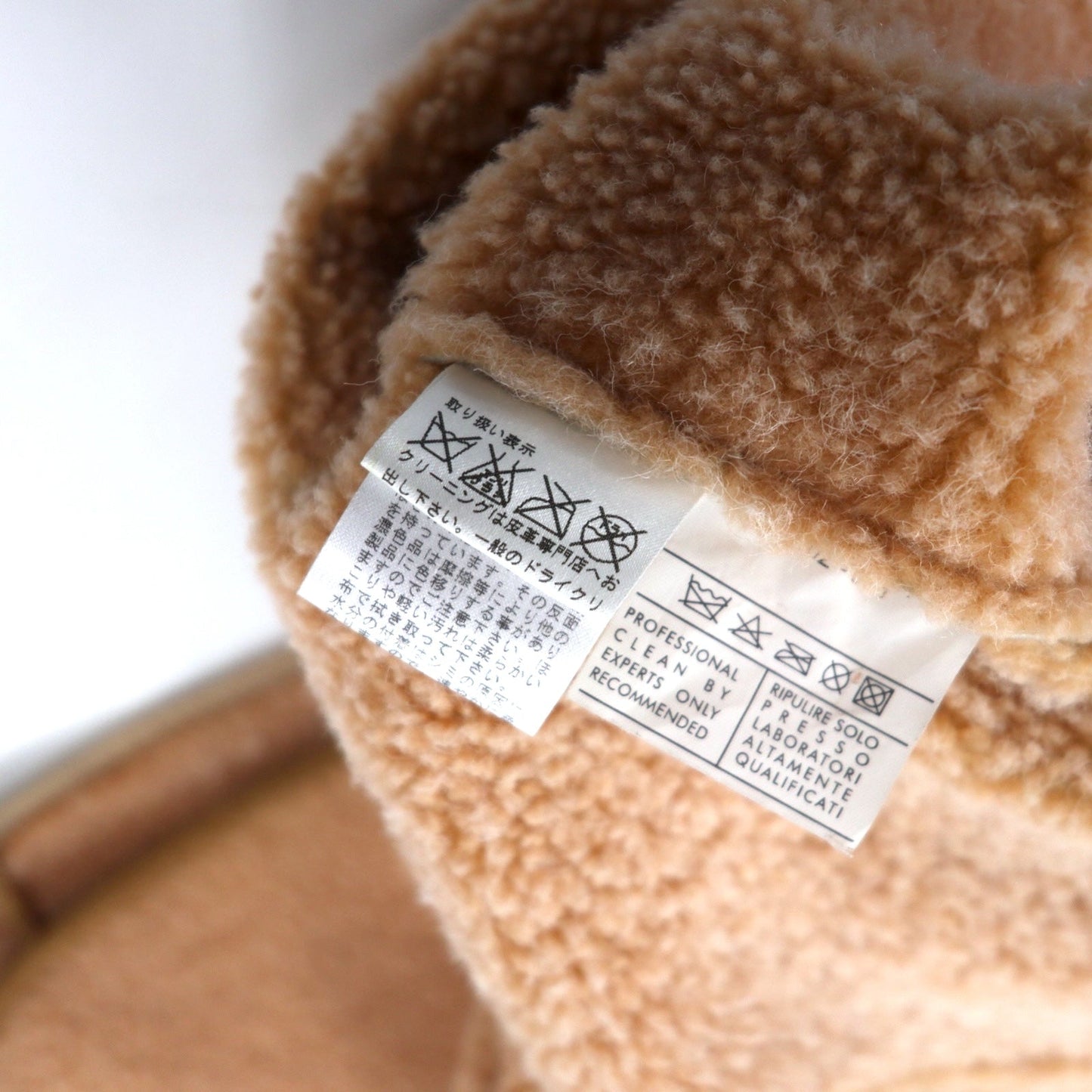 Salvatore Ferragamo イタリア製 ムートンジャケット 48 ベージュ レザー 刺繍 飾りボタン