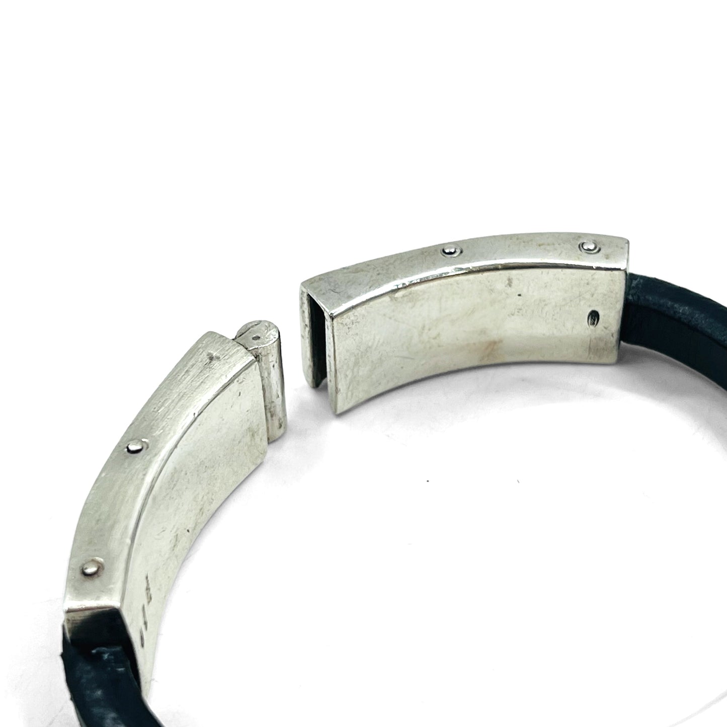 GUCCI レザー シルバー バングル ブレスレット Silver 925 ブラック イタリア製