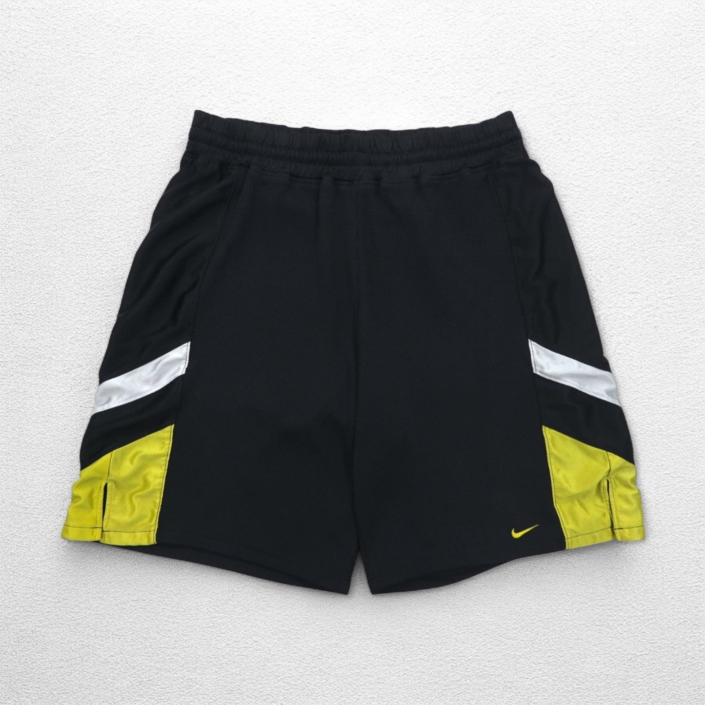 NIKE 00年代 ゲーム ショートパンツ ハーフパンツ L ブラック イエロー サイドライン スウォッシュ