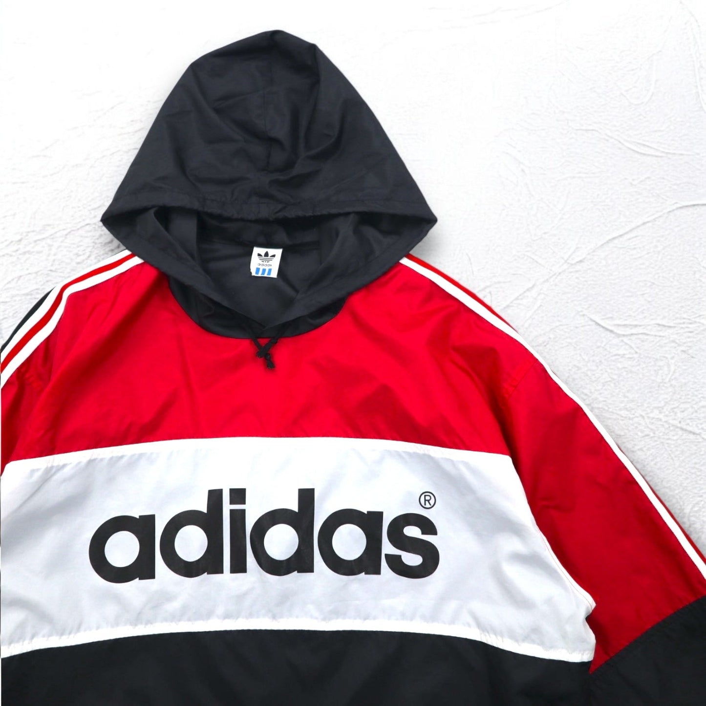 adidas 90年代 デサント社製 ピステ プルオーバー ナイロンパーカー M-L 3ストライプ 両面ロゴプリント 日本製