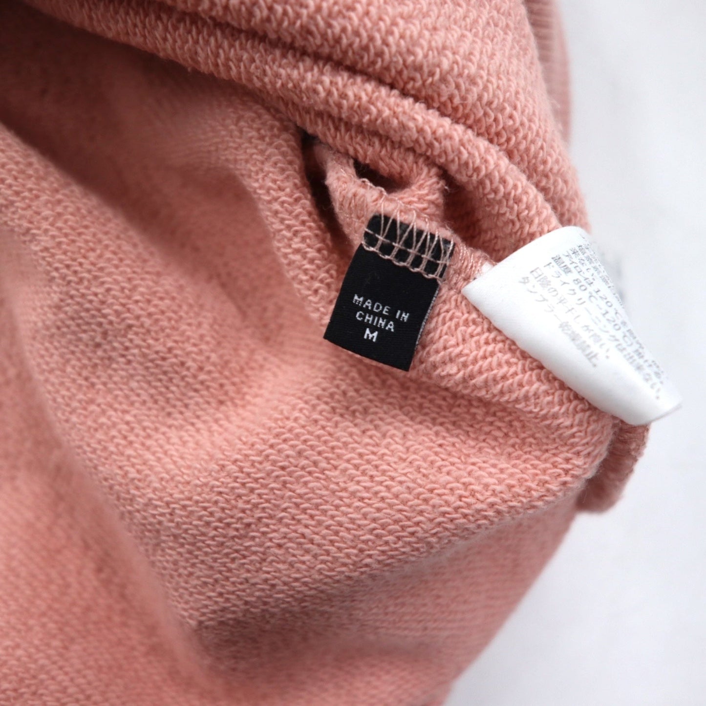GUESS JEANS U.S.A. エンボスロゴ クルーネック スウェット M ピンク コットン