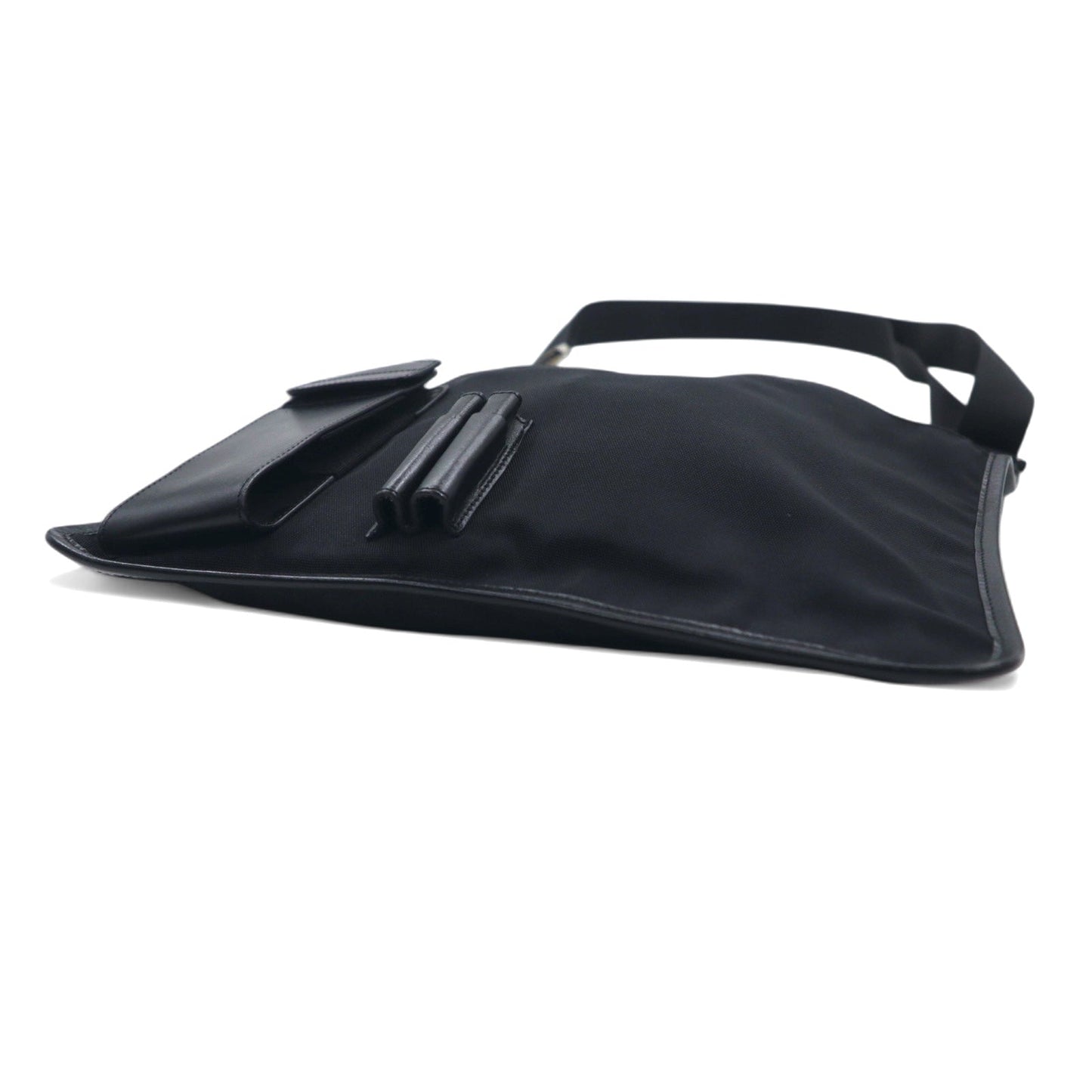 GUCCI イタリア製 ショルダーバッグ サコッシュ ブラック ナイロン ロゴプレート 019・0335 002058